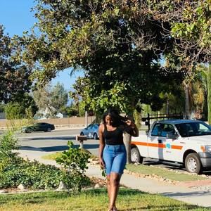 Meet your Posher, Helen